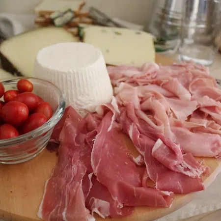 Sece - Luxury Frühstückspension 3*